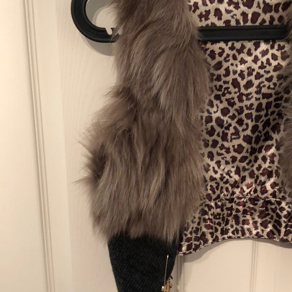 Furry vest - Picture 3 of 4